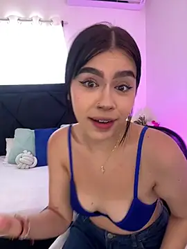 Lily Woodz online show from 04/12/26, 02:44