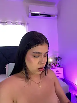 Lily Woodz online show from 06/27/26, 07:08