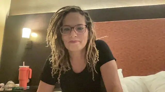 Snapshot of skarfos1babe69 chatting on 12/27/24, 07:35 skarfos1babe69 online show from 12/27/24, 07:35