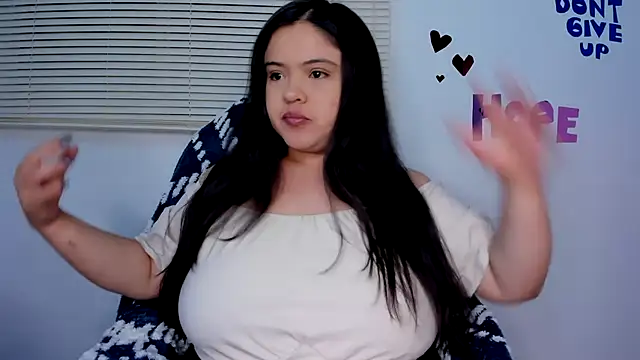 lizzie c online show from 11/10/25, 11:15