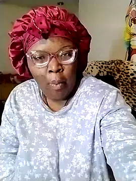 Snapshot of Damm_Bobbies chatting on 07/31/26, 01:38 Damm Bobbies online show from 07/31/26, 01:38