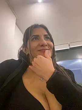 Snapshot of AlejandritaMilano chatting on 07/24/26, 10:19 AlejandritaMilano online show from 07/24/26, 10:19
