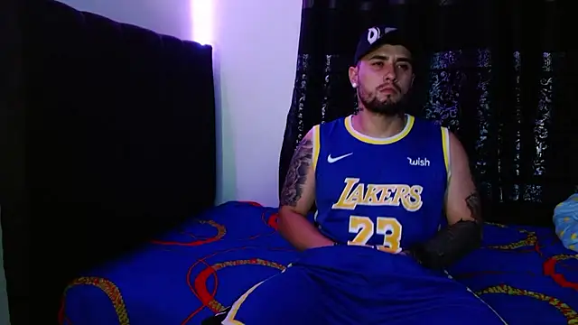 miia-liiam online show from 01/08/26, 05:43