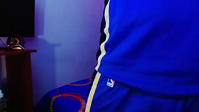 miia-liiam online show from 02/12/26, 06:19