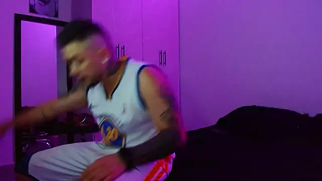 miia-liiam online show from 03/11/26, 05:57