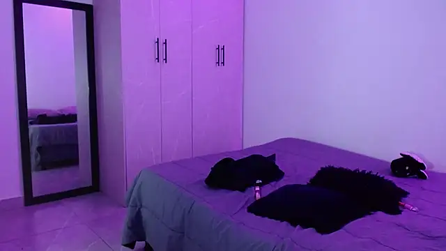 miia-liiam online show from 04/12/26, 06:07