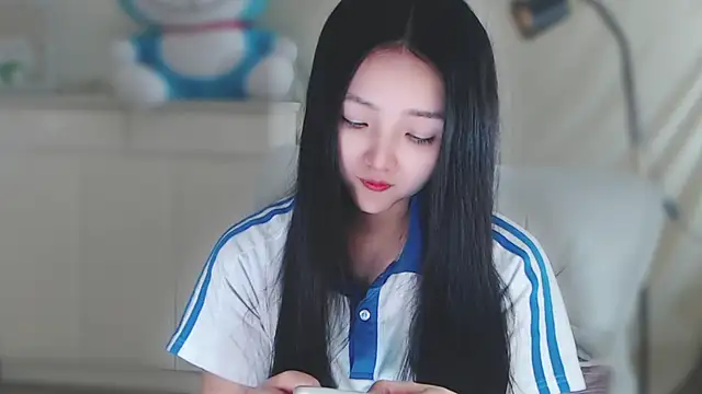 xiao-xiao-D online show from 02/07/25, 12:28