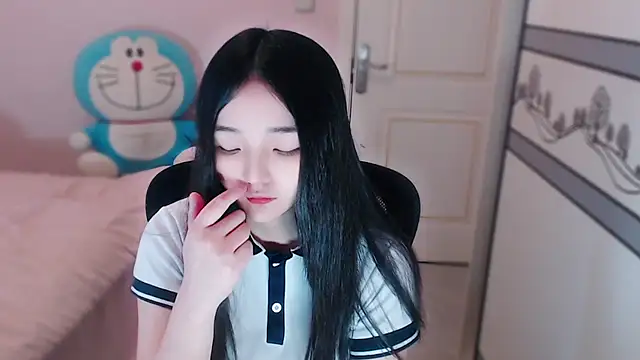 xiao-xiao-D online show from 10/22/25, 08:47