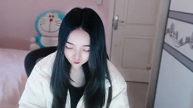 xiao-xiao-D online show from 10/30/25, 06:37