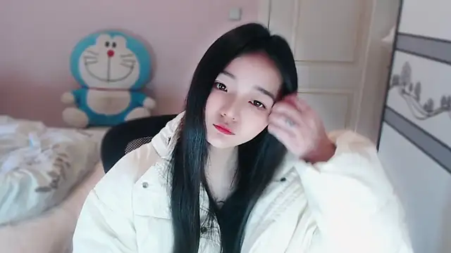 xiao-xiao-D online show from 11/30/25, 03:54