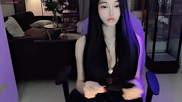 Snapshot of Irene--- chatting on 01/16/25, 12:53 Irene--- online show from 01/16/25, 12:53