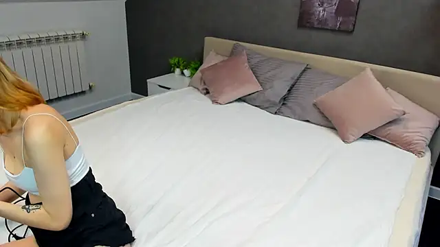 Mollly Rouge online show from 02/20/25, 12:08