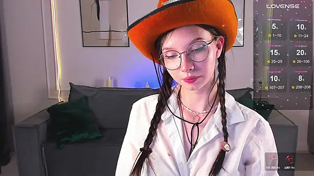 Snapshot of mari_nettt chatting on 01/18/25, 10:39 mari nettt online show from 01/18/25, 10:39