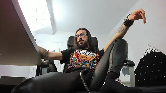 AxelColton online show from 01/03/25, 09:58