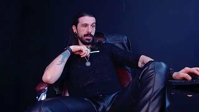 Snapshot of AxelColton chatting on 10/30/25, 11:11 AxelColton online show from 10/30/25, 11:11