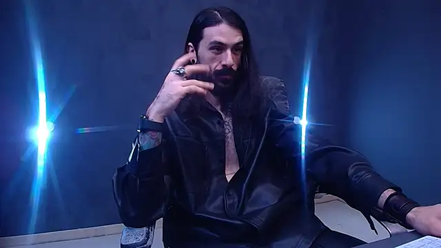 Snapshot of AxelColton chatting on 11/21/25, 06:01 AxelColton online show from 11/21/25, 06:01