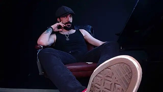 Snapshot of AxelColton chatting on 11/28/25, 05:54 AxelColton online show from 11/28/25, 05:54