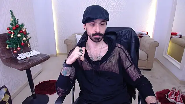 Snapshot of AxelColton chatting on 12/15/25, 10:08 AxelColton online show from 12/15/25, 10:08