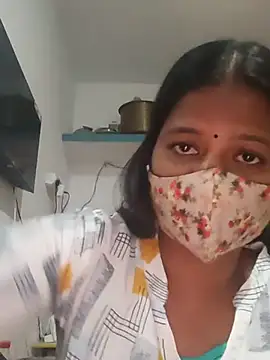 Snapshot of Tamil_Sanjana_ chatting on 02/16/25, 02:10 Tamil Sanjana online show from 02/16/25, 02:10