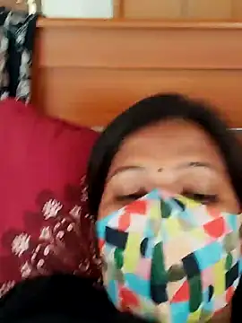 Snapshot of Tamil_Sanjana_ chatting on 03/20/25, 05:47 Tamil Sanjana online show from 03/20/25, 05:47