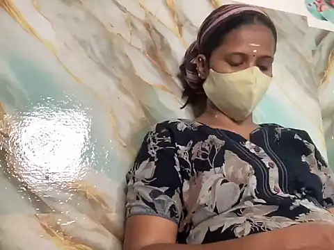 Snapshot of Tamil_Sanjana_ chatting on 10/19/25, 07:09 Tamil Sanjana online show from 10/19/25, 07:09