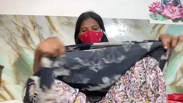 Snapshot of Tamil_Sanjana_ chatting on 01/09/26, 12:57 Tamil Sanjana online show from 01/09/26, 12:57