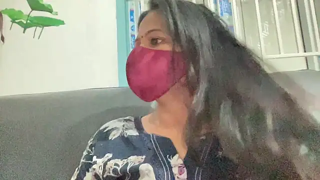 Snapshot of Tamil_Sanjana_ chatting on 02/01/26, 01:37 Tamil Sanjana online show from 02/01/26, 01:37