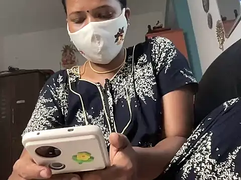 Tamil Sanjana  online show from 04/09/26, 03:17