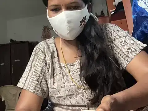 Tamil Sanjana  online show from 04/22/26, 01:41