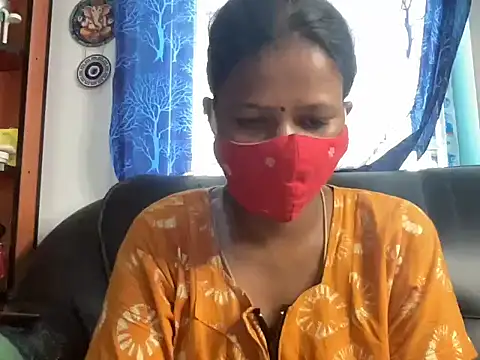 Tamil Sanjana  online show from 04/30/26, 02:40