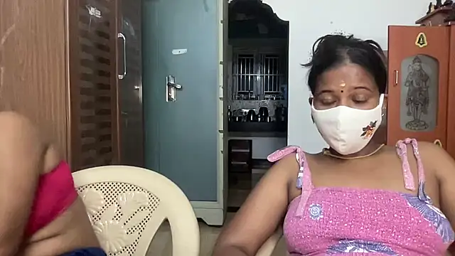 Snapshot of Tamil_Sanjana_ chatting on 06/27/26, 05:40 Tamil Sanjana online show from 06/27/26, 05:40