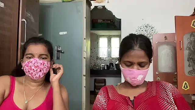 Snapshot of Tamil_Sanjana_ chatting on 07/14/26, 07:57 Tamil Sanjana online show from 07/14/26, 07:57