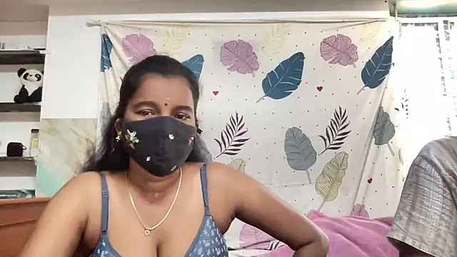 Snapshot of Tamil_Sanjana_ chatting on 07/15/26, 05:56 Tamil Sanjana online show from 07/15/26, 05:56