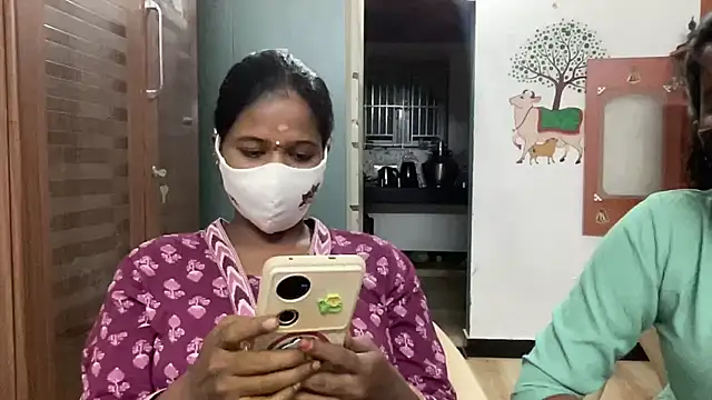 Snapshot of Tamil_Sanjana_ chatting on 07/31/26, 03:11 Tamil Sanjana online show from 07/31/26, 03:11