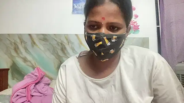 Snapshot of Tamil_Sanjana_ chatting on 08/04/26, 05:04 Tamil Sanjana online show from 08/04/26, 05:04