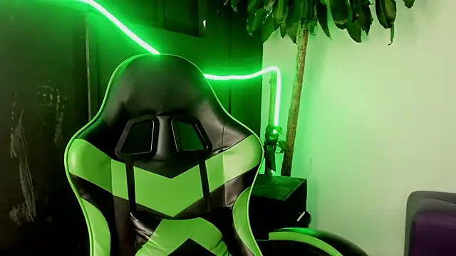 CintiaWalker online show from 04/01/26, 01:01