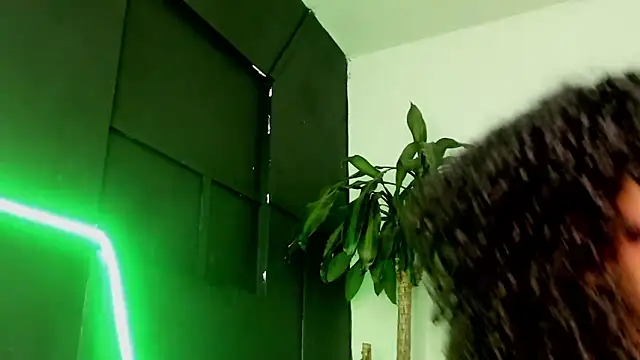 CintiaWalker online show from 04/19/26, 12:37