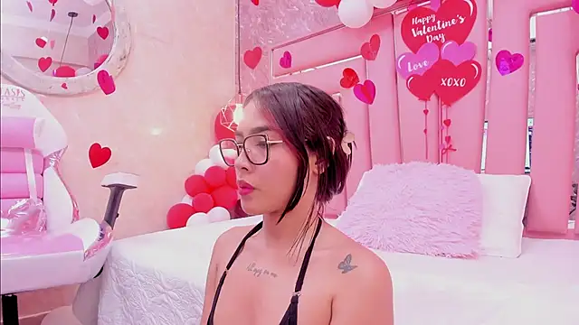 Snapshot of SEXY_HOTTIE__ chatting on 02/20/25, 06:46 SEXY HOTTIE online show from 02/20/25, 06:46