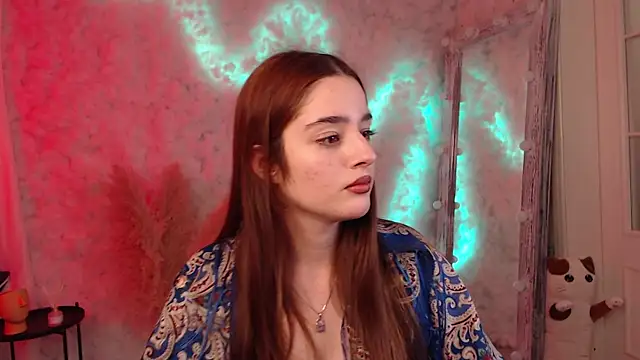 Snapshot of Lolly_lipss_ chatting on 12/19/24, 06:56 Lolly lipss online show from 12/19/24, 06:56