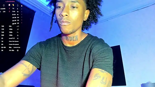 Snapshot of JhonyMiller_ chatting on 10/24/25, 06:59 JhonyMiller online show from 10/24/25, 06:59