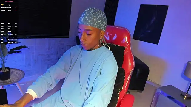 Snapshot of JhonyMiller_ chatting on 10/31/25, 07:48 JhonyMiller online show from 10/31/25, 07:48