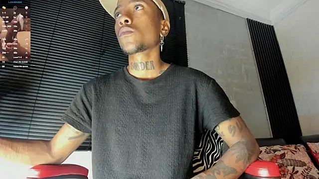 Snapshot of JhonyMiller_ chatting on 11/09/25, 07:45 JhonyMiller online show from 11/09/25, 07:45