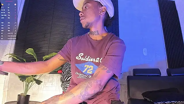 Snapshot of JhonyMiller_ chatting on 11/13/25, 08:30 JhonyMiller online show from 11/13/25, 08:30