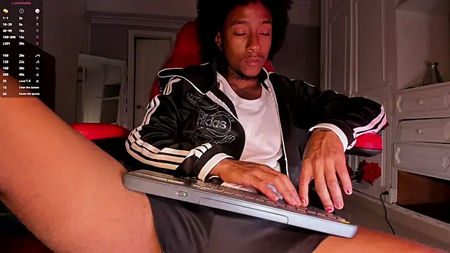 Snapshot of JhonyMiller_ chatting on 12/01/25, 07:52 JhonyMiller online show from 12/01/25, 07:52