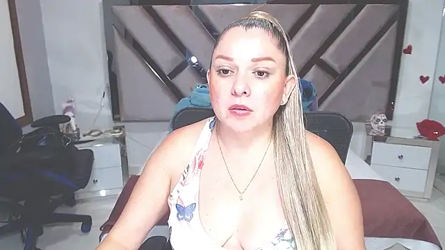 natalia5560 online show from 02/22/25, 06:19