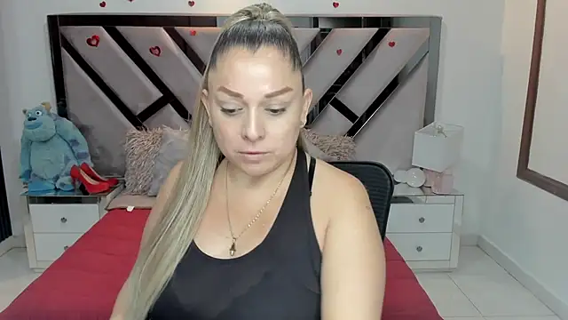 natalia5560 online show from 10/20/25, 01:00