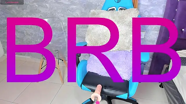 Little lili19 online show from 01/12/25, 07:00