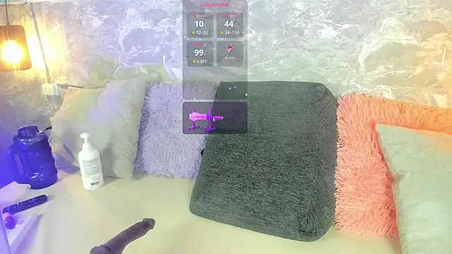 Little lili19 online show from 02/23/26, 07:55