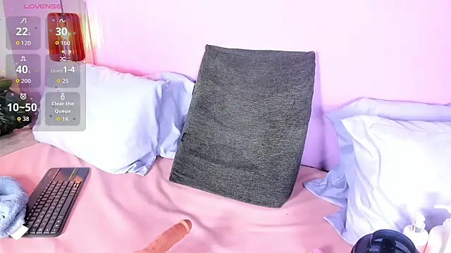 Little lili19 online show from 03/13/26, 09:10