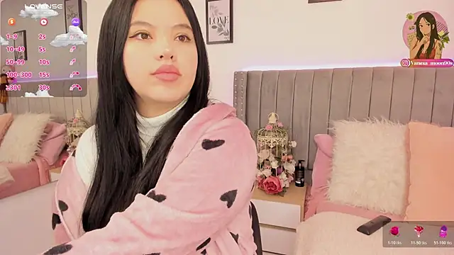 vanesa moon   online show from 04/24/26, 12:46